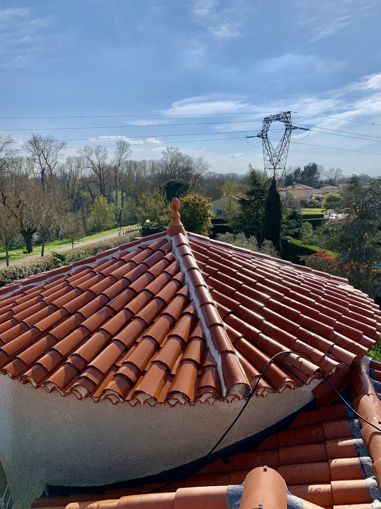 après nettoyage tuiles Atlas Toiture Occitanie